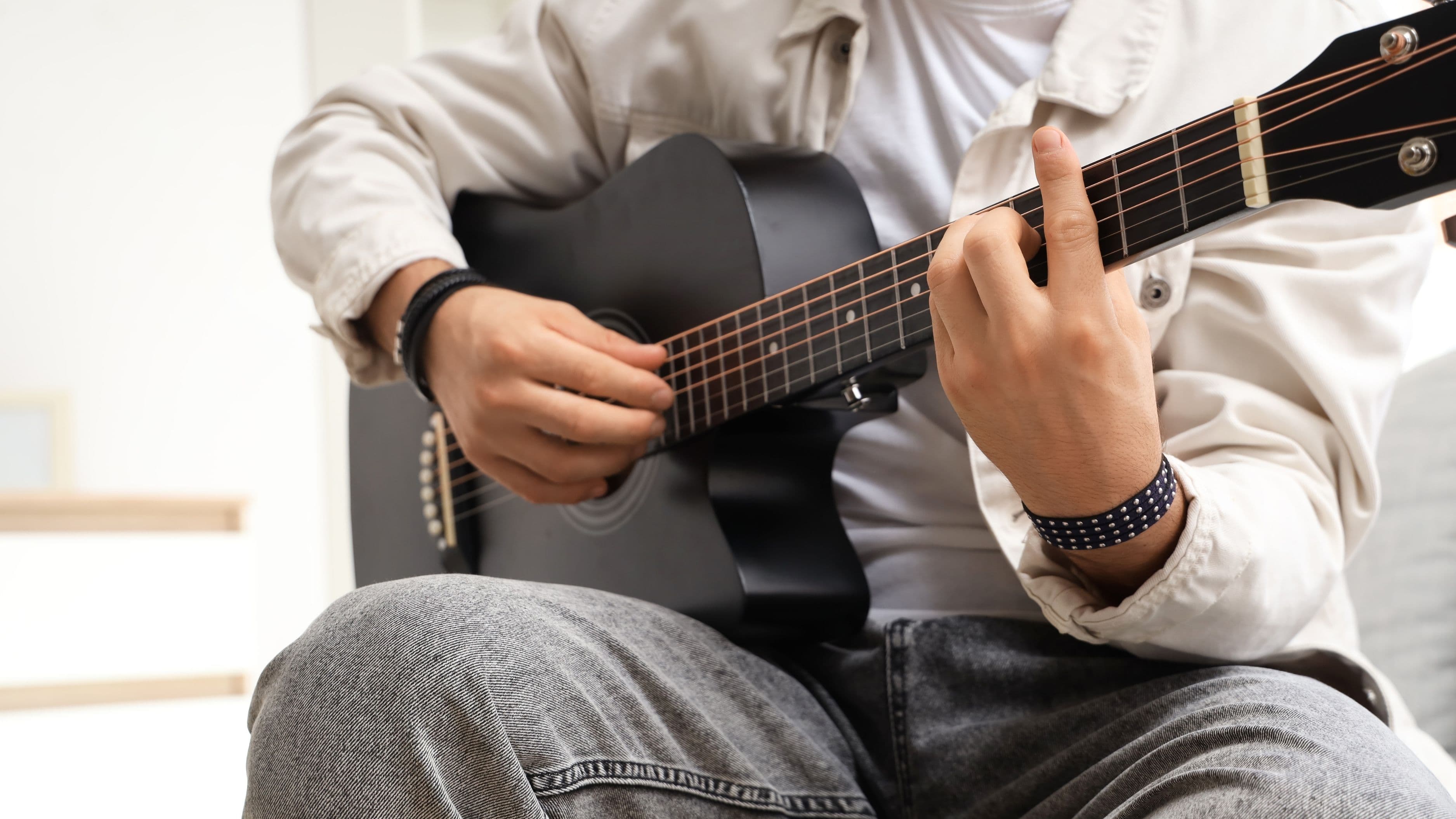Top 10 Acoustic Guitar Songs Every Beginner Should Learn