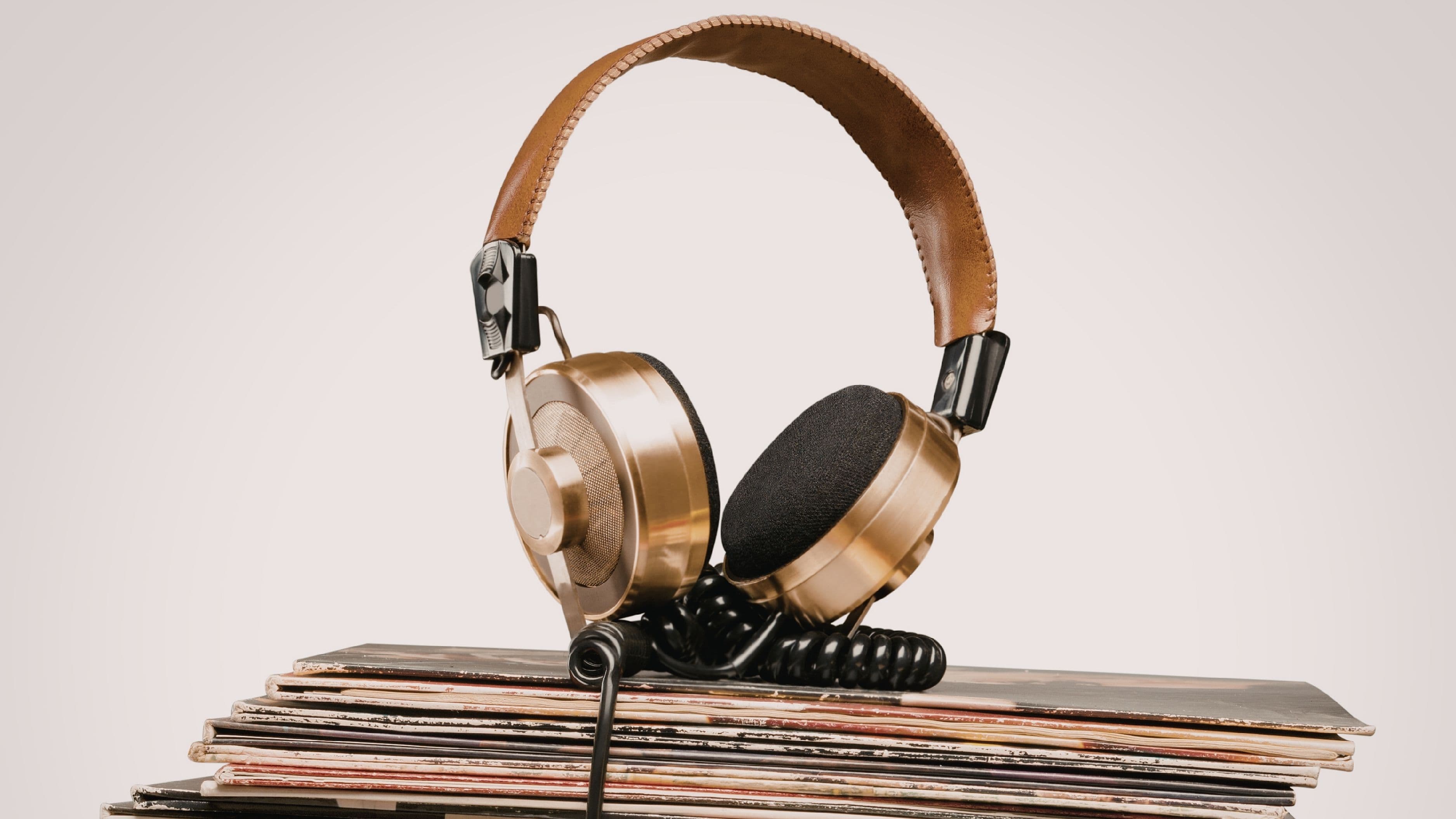 What Are the Top 10 Classic Albums Everyone Should Listen To?