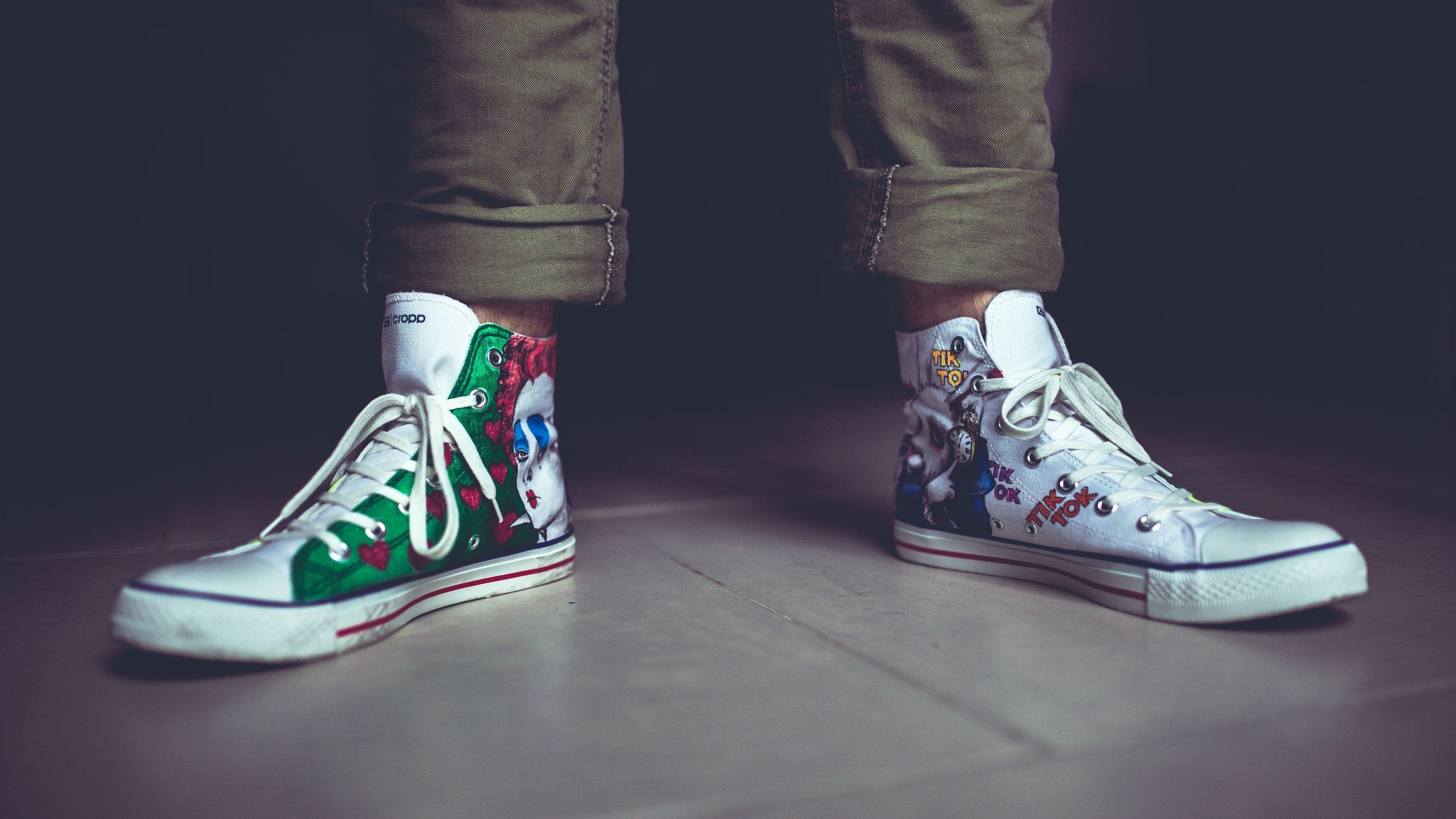 What Are the Top 10 Sneaker Brands Dominating Street Style?