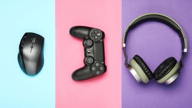 What Are the Top 10 Gaming Accessories That Boost Your Performance?