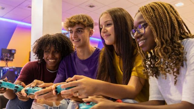 What Are the Top 10 Multiplayer Games Dominating Online Gaming in 2026?