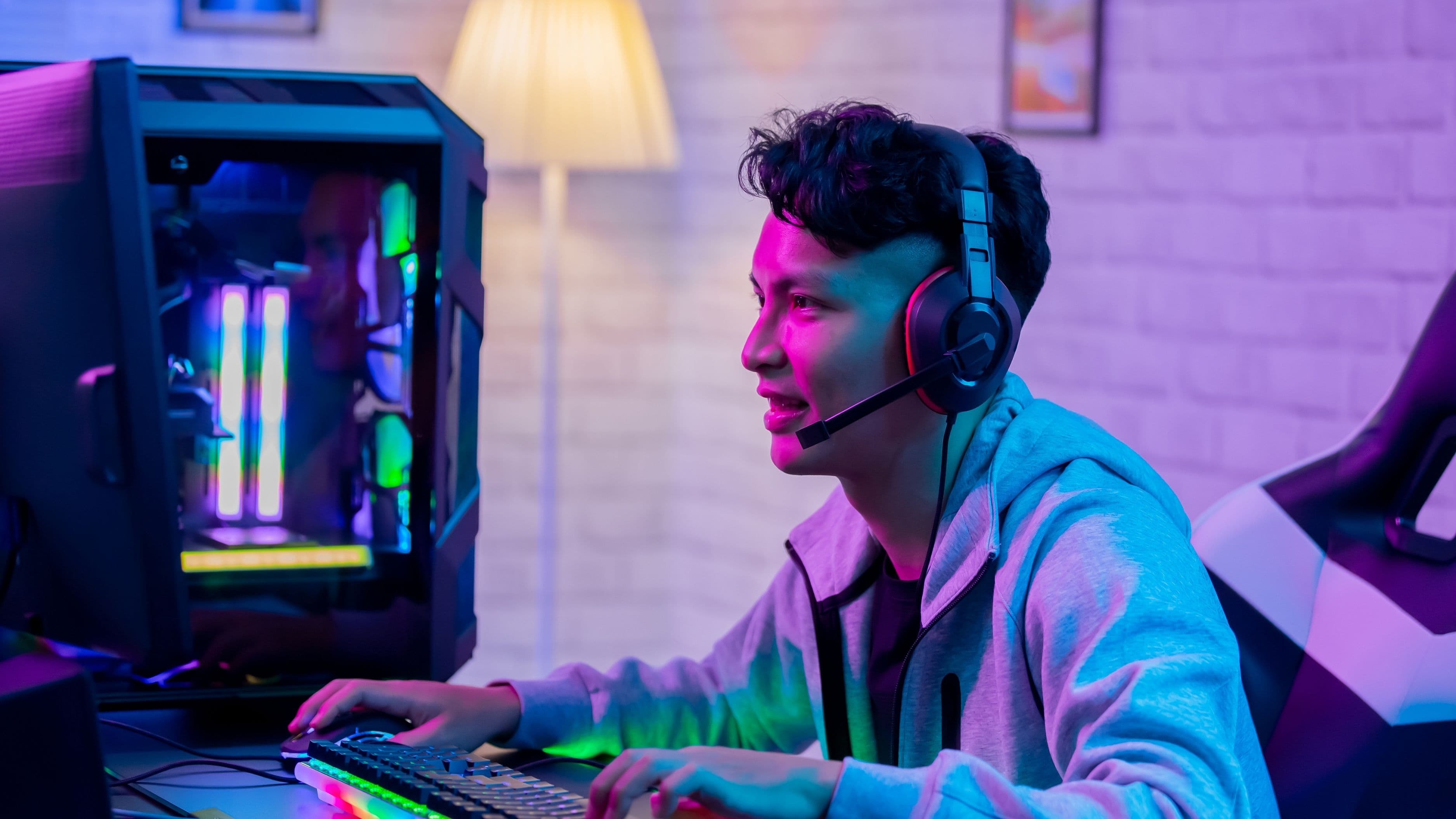 Top 10 Twitch Streamers Worth Following for Gaming Inspiration