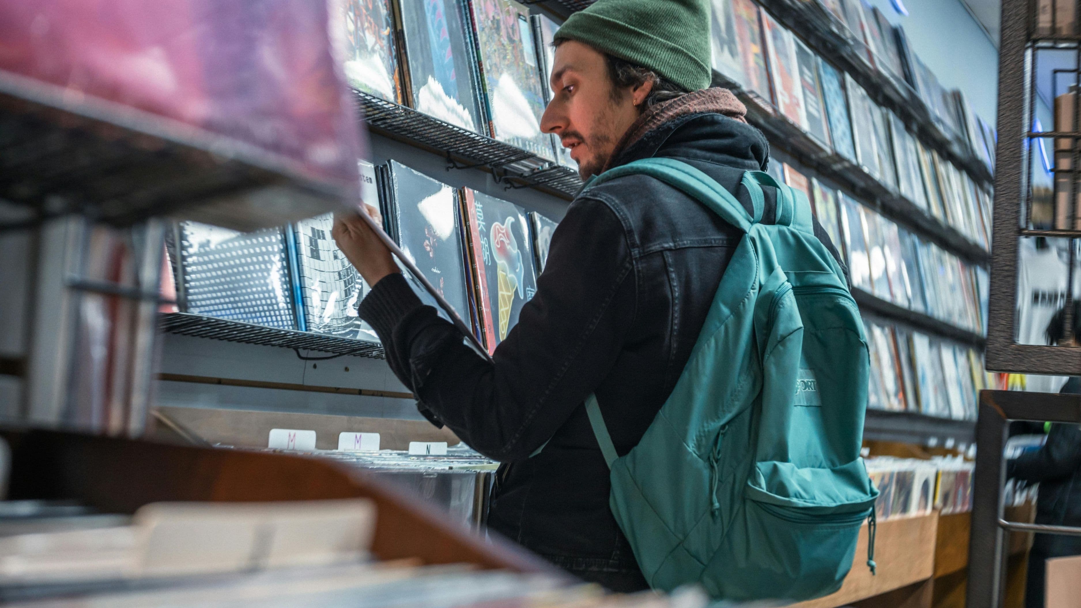 What Are the Top 10 Vinyl Record Stores Still Worth Visiting?